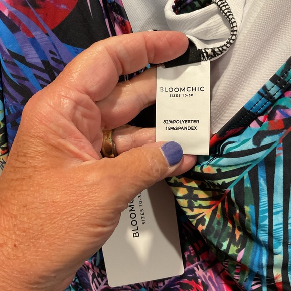 NWT BloomChic Women’s Swim Dress Size 30 - Picture 9 of 9